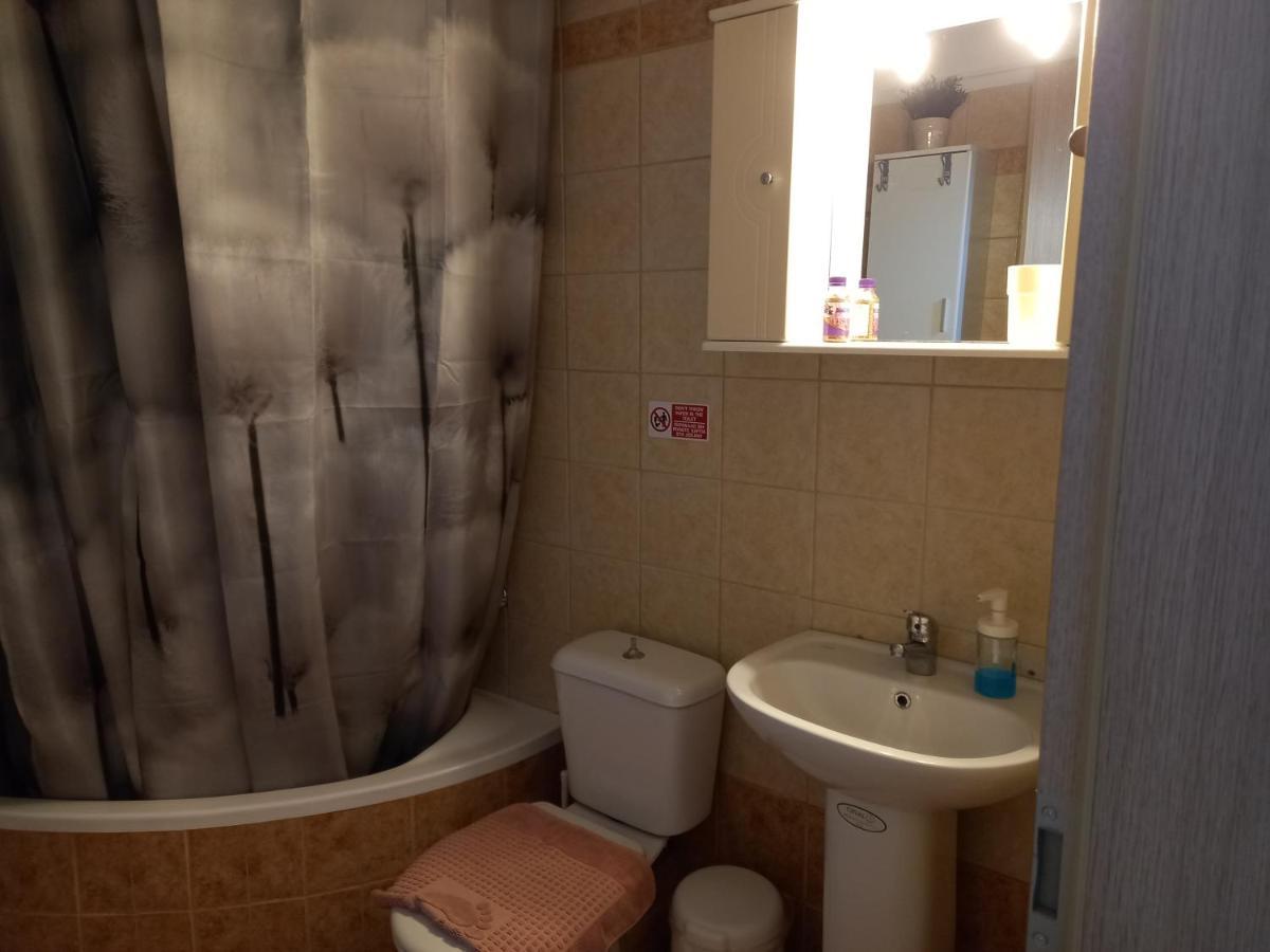 Peramos Apartments Néa Péramos Kültér fotó