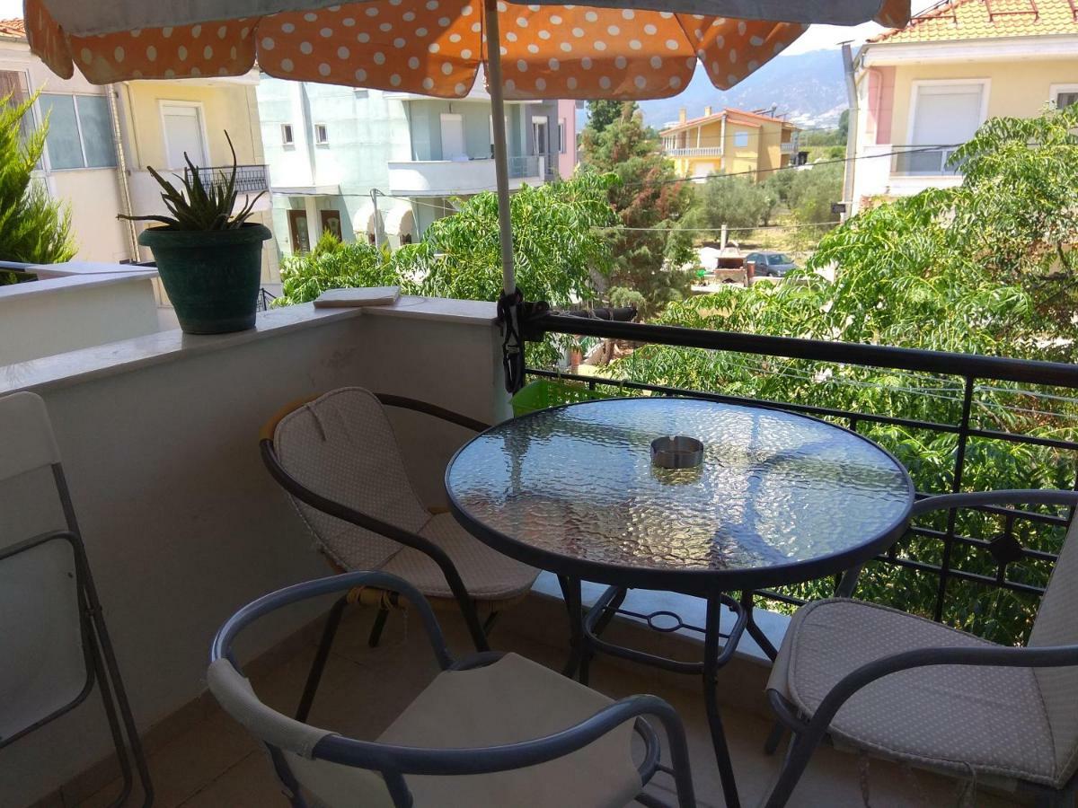 Peramos Apartments Néa Péramos Kültér fotó
