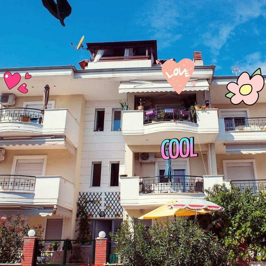 Peramos Apartments Néa Péramos Kültér fotó